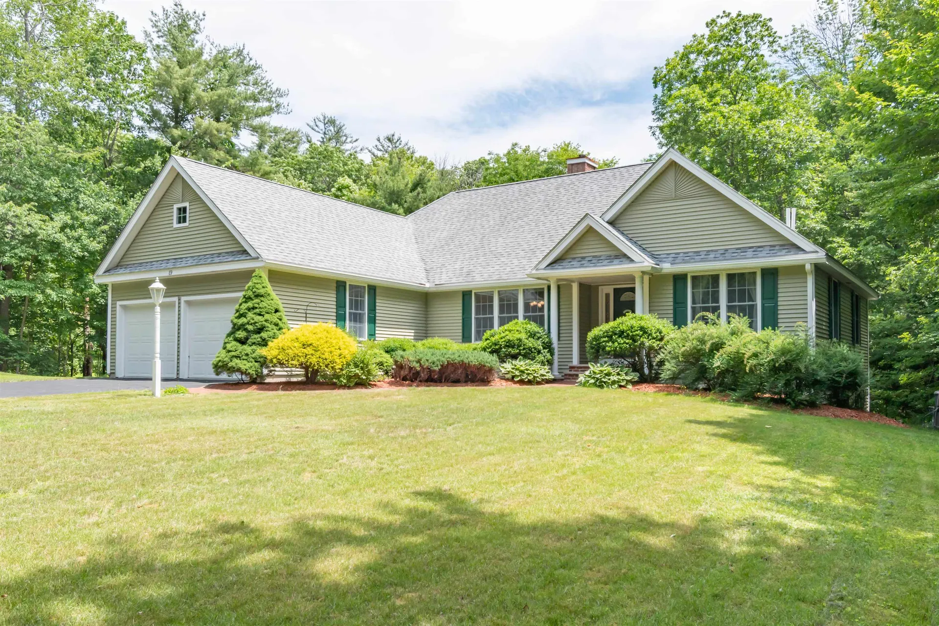 89 Odell Road Sandown NH 03873