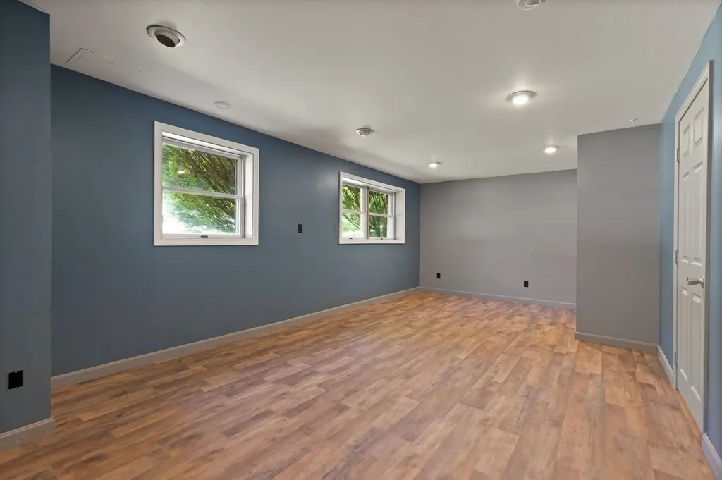 10 Brookfield Drive Merrimack NH 03054