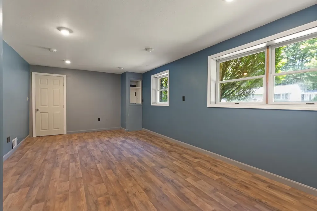 10 Brookfield Drive Merrimack NH 03054