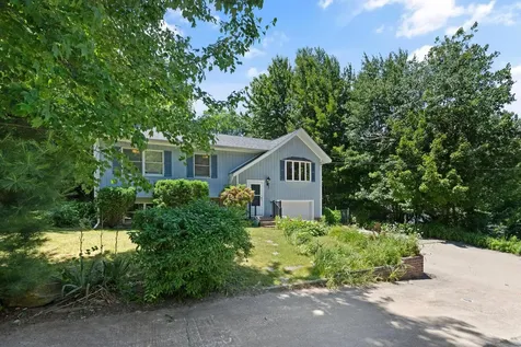 10 Brookfield Drive Merrimack NH 03054