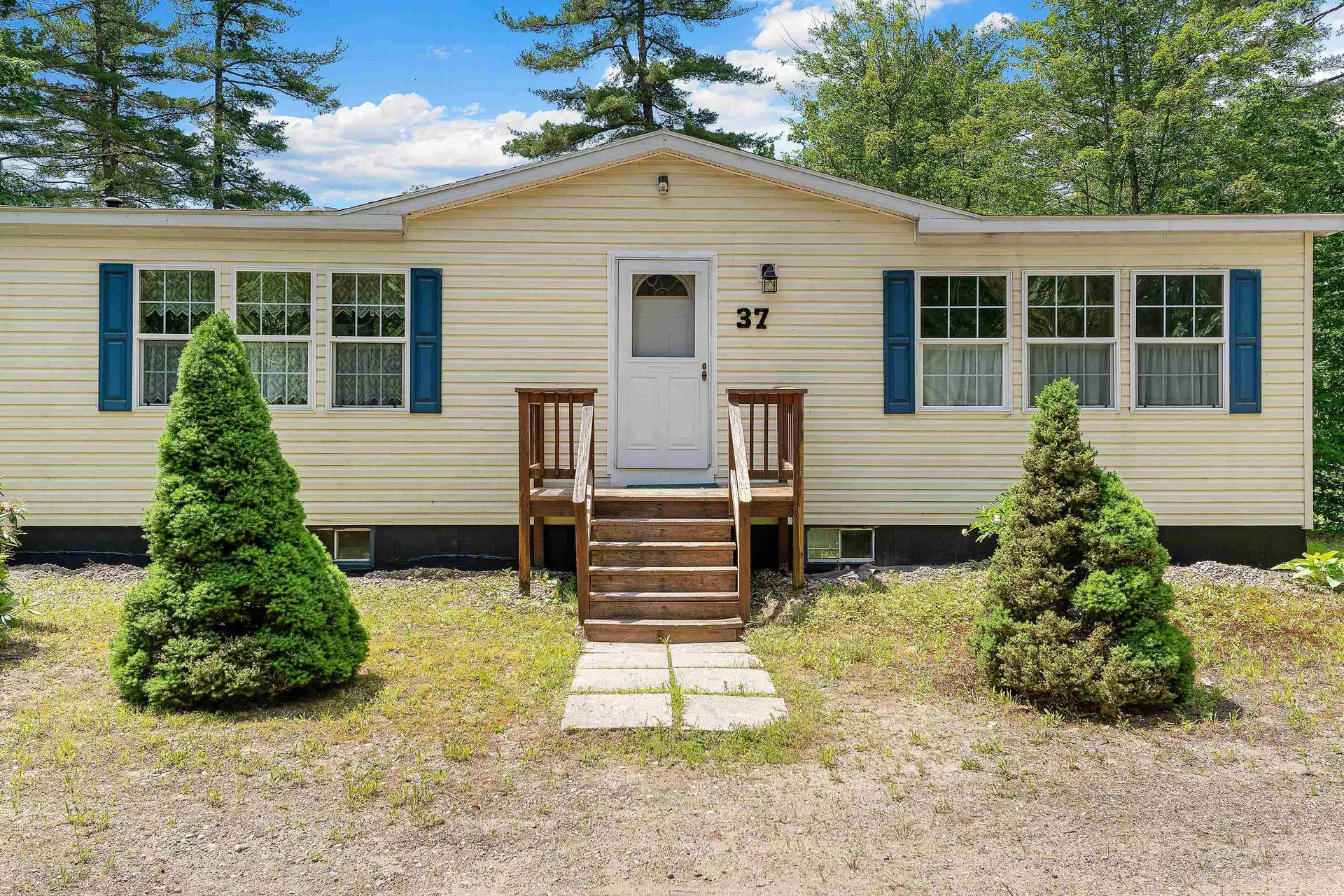 37 Sunset Boulevard Acton ME 04001