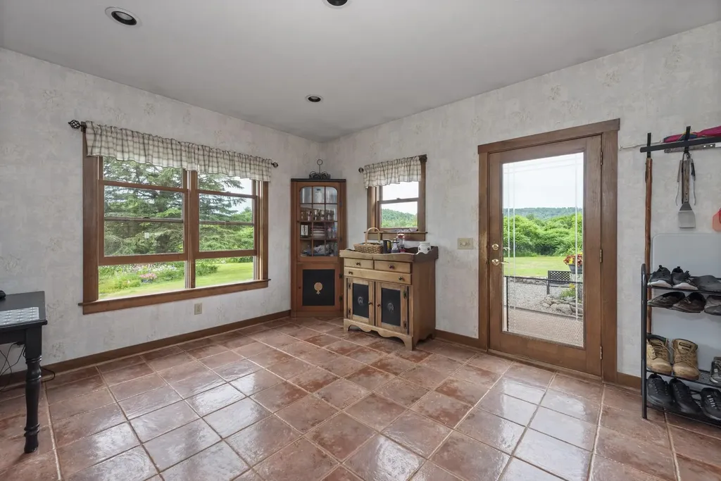 1050 Peaked Hill Road Bristol NH 03222