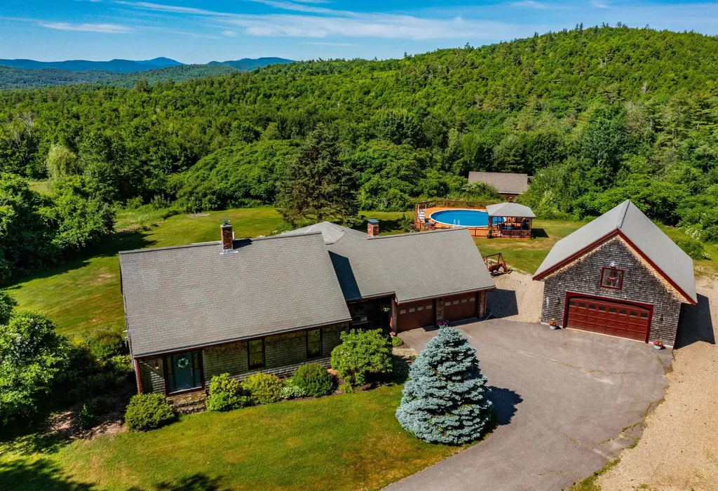 1050 Peaked Hill Road Bristol NH 03222