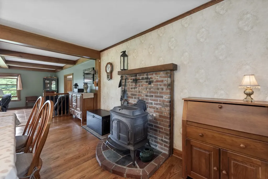 1050 Peaked Hill Road Bristol NH 03222