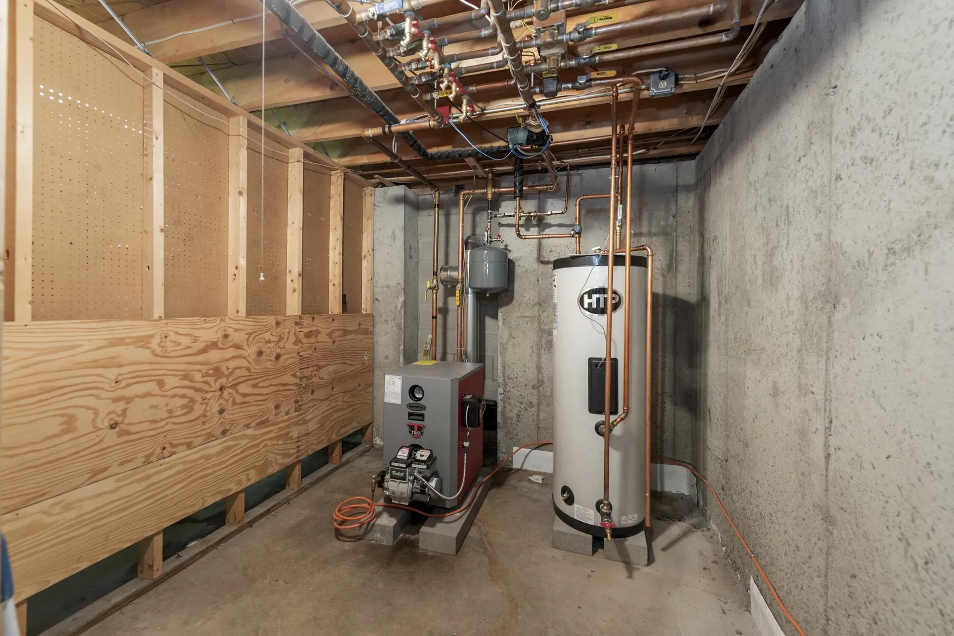 1050 Peaked Hill Road Bristol NH 03222