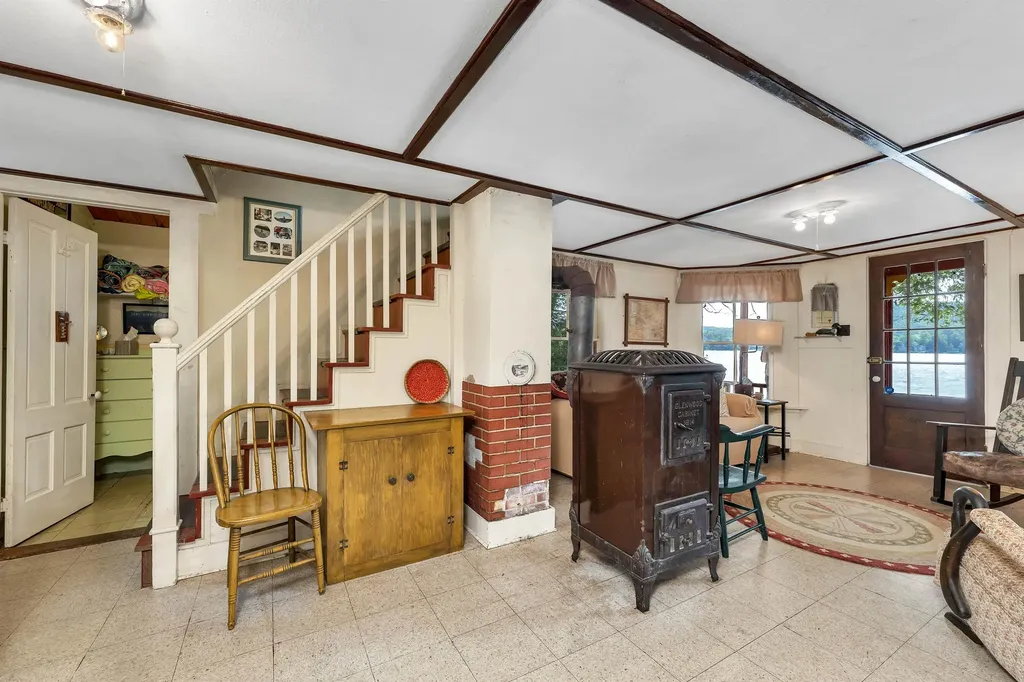 5 Loon Cove Road Alton NH 03810