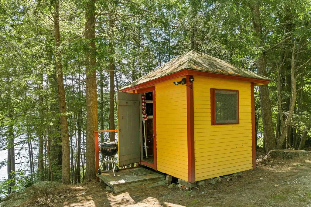 5 Loon Cove Road Alton NH 03810