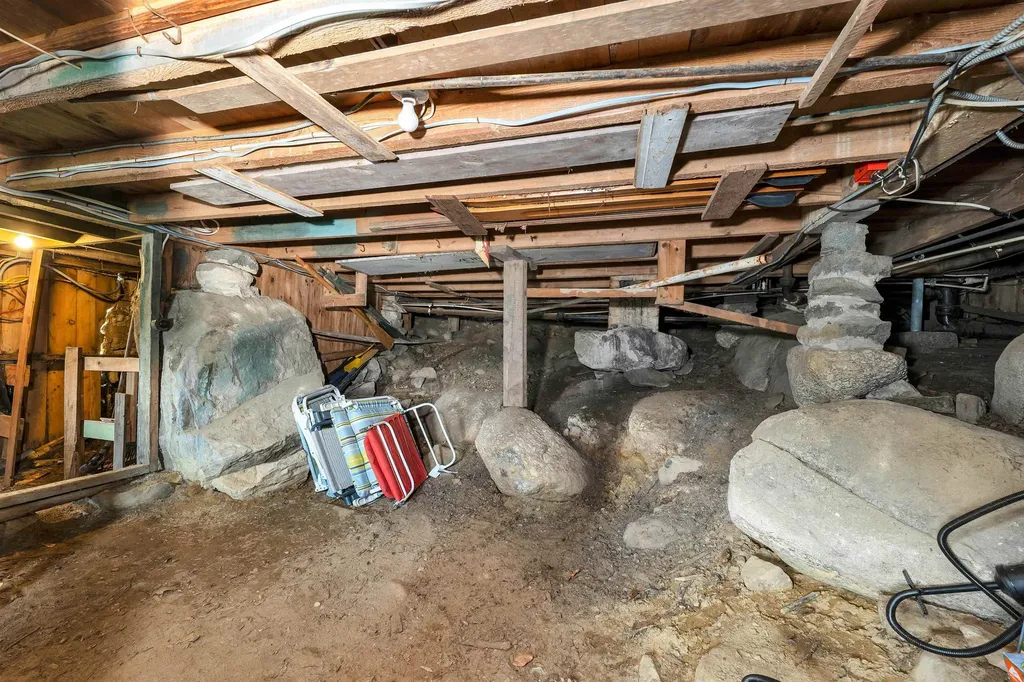 5 Loon Cove Road Alton NH 03810