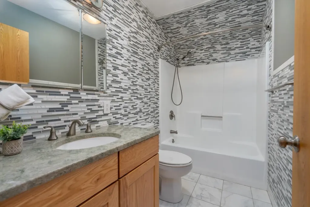 67 Spruce Pond Drive Strafford NH 03884