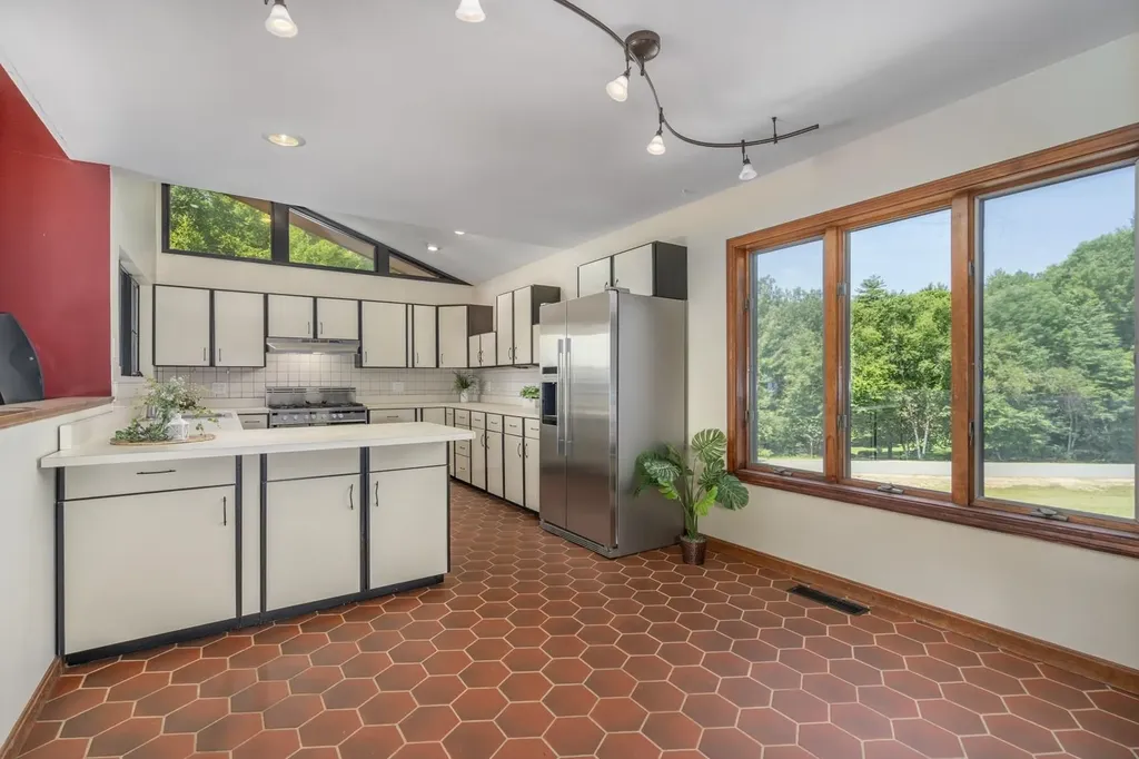 67 Spruce Pond Drive Strafford NH 03884