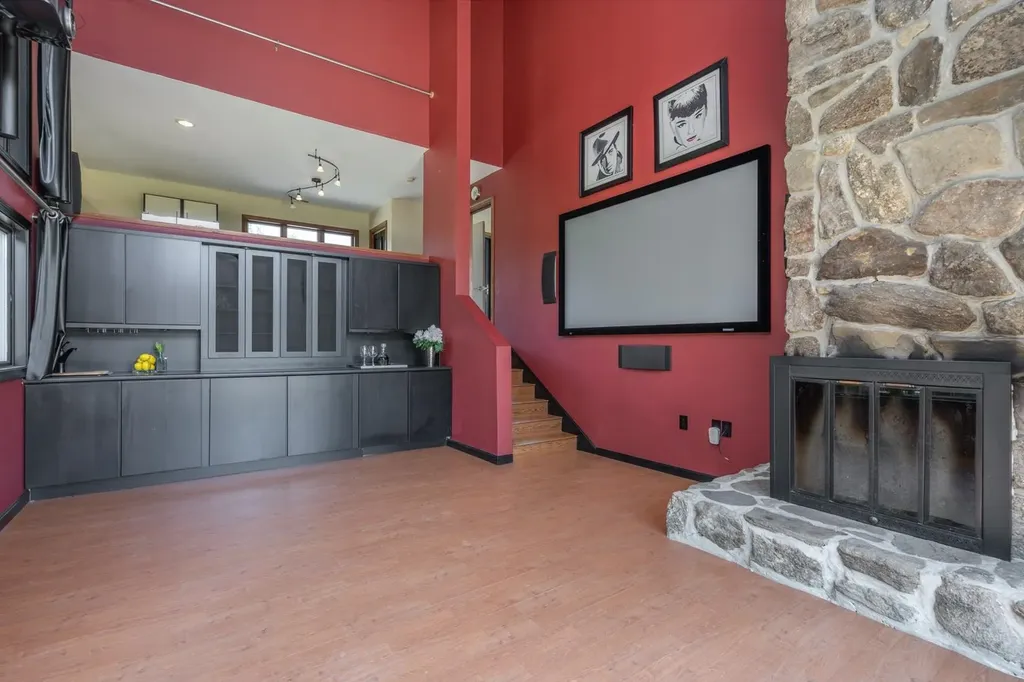 67 Spruce Pond Drive Strafford NH 03884