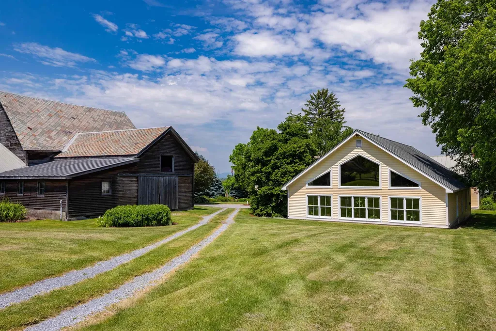 1357 Vt Route 17e Addison VT 05491