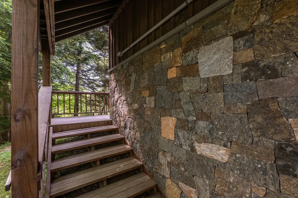 380 Ghia Farm Road Ludlow VT 05149