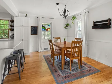 147 Locust Terrace Burlington VT 05401