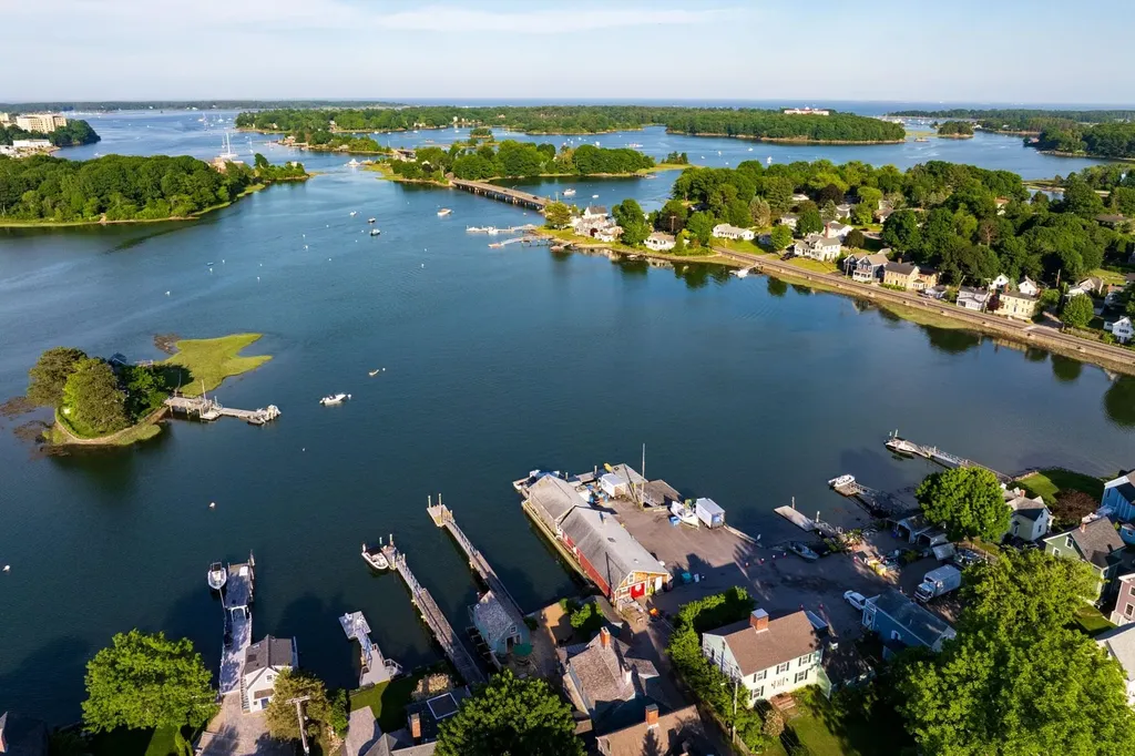 53 Pray Street Portsmouth NH 03801