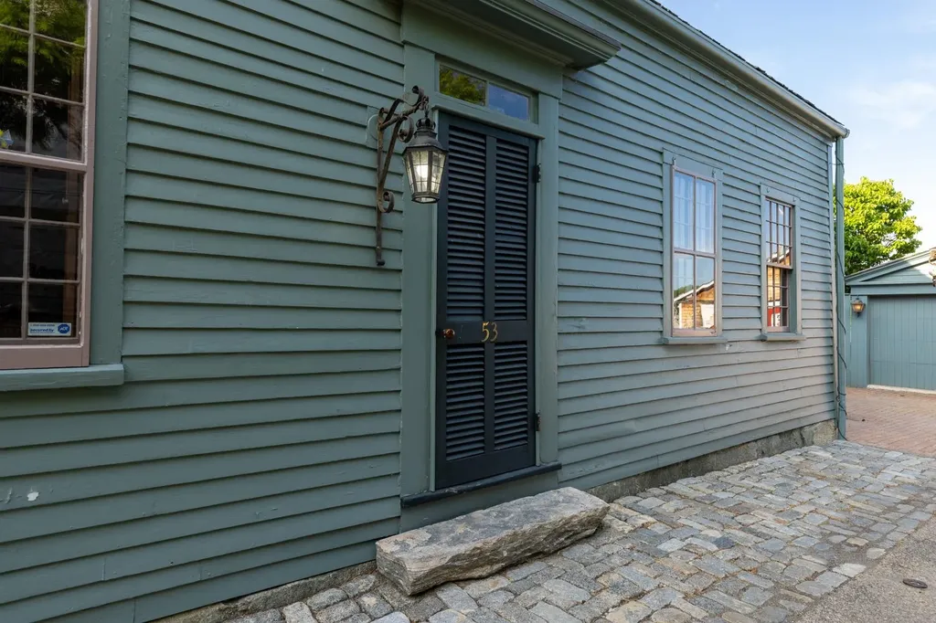 53 Pray Street Portsmouth NH 03801