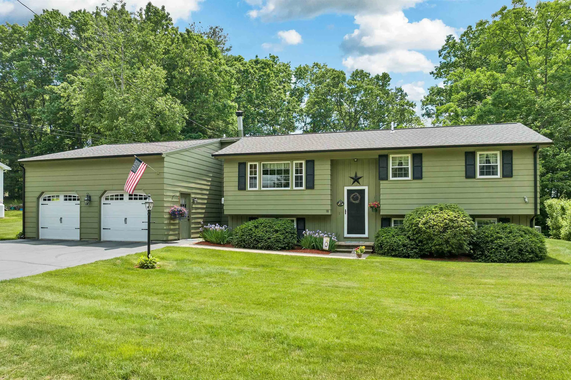 18 Waterville Drive Merrimack NH 03054