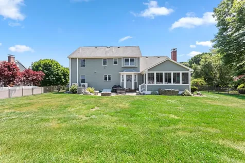 15 Westridge Drive Hampton NH 03842