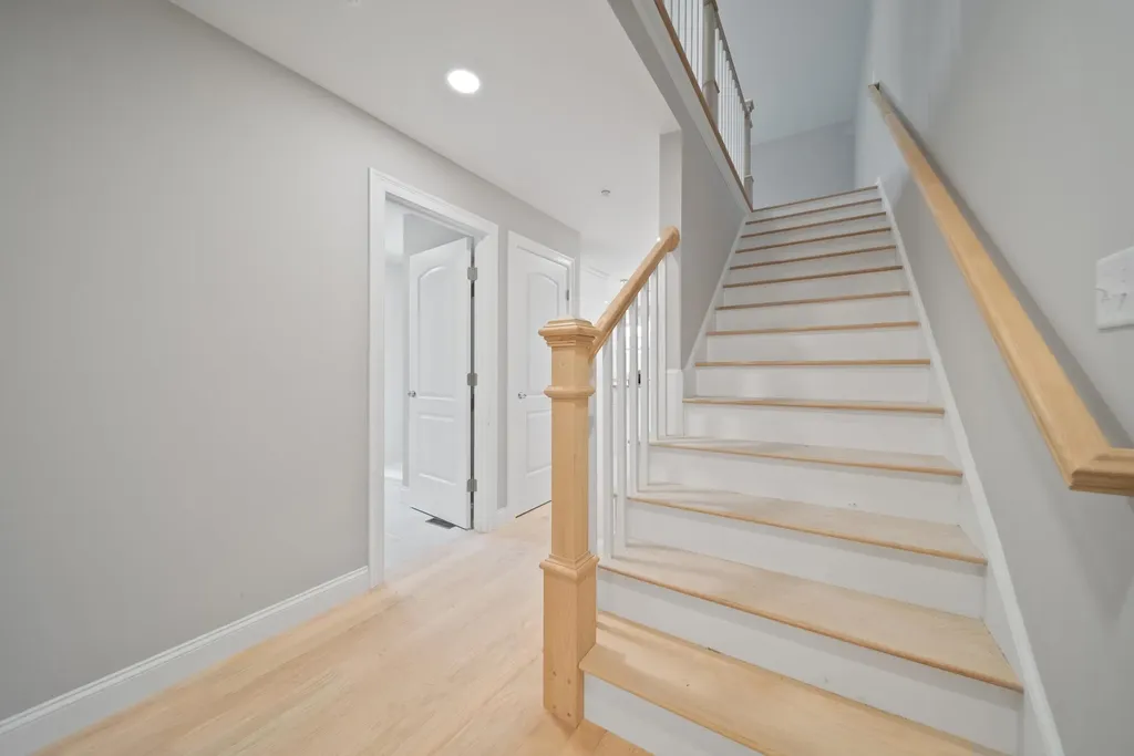 5 Cypress Lane Windham NH 03087