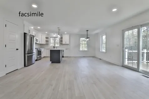 285 Morse Road Manchester NH 03104