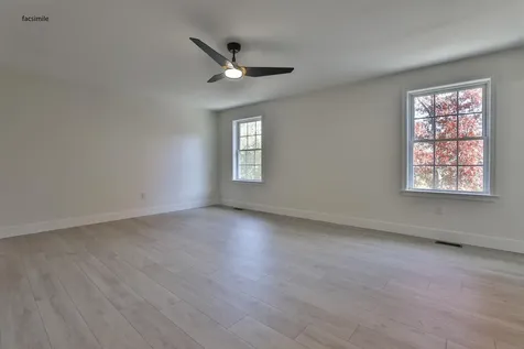 285 Morse Road Manchester NH 03104