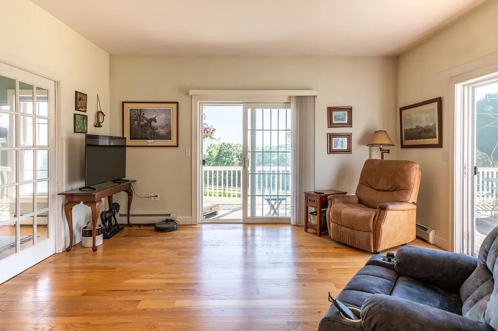 2768 Hunt Road Windsor VT 05089