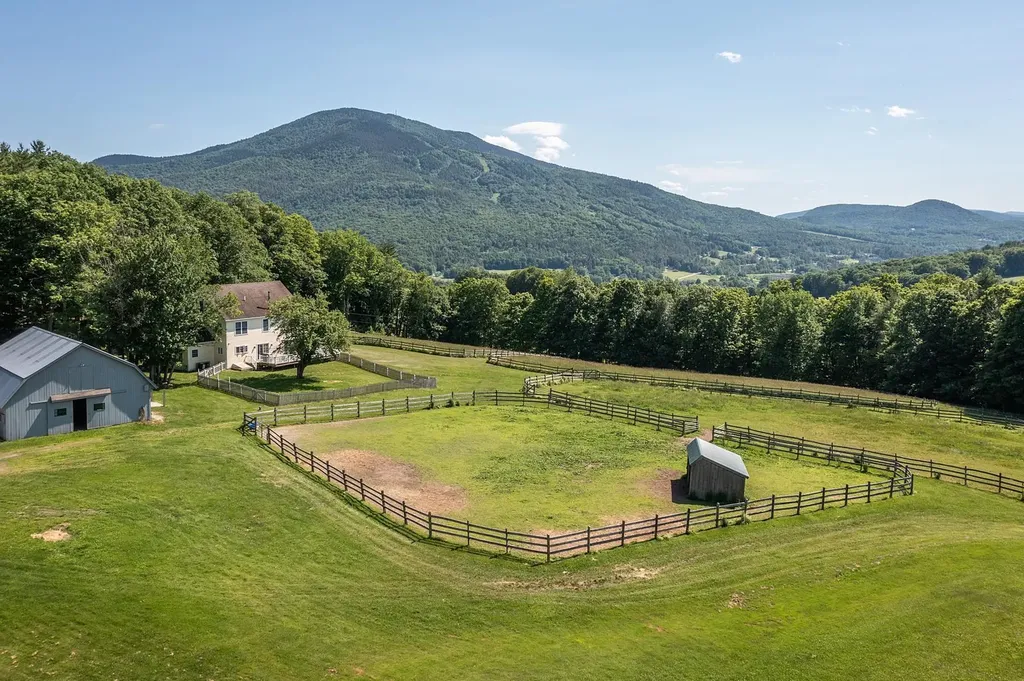 2768 Hunt Road Windsor VT 05089
