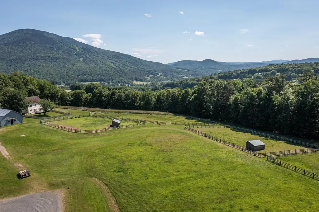 2768 Hunt Road Windsor VT 05089