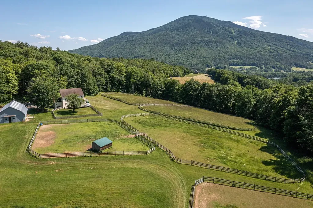 2768 Hunt Road Windsor VT 05089