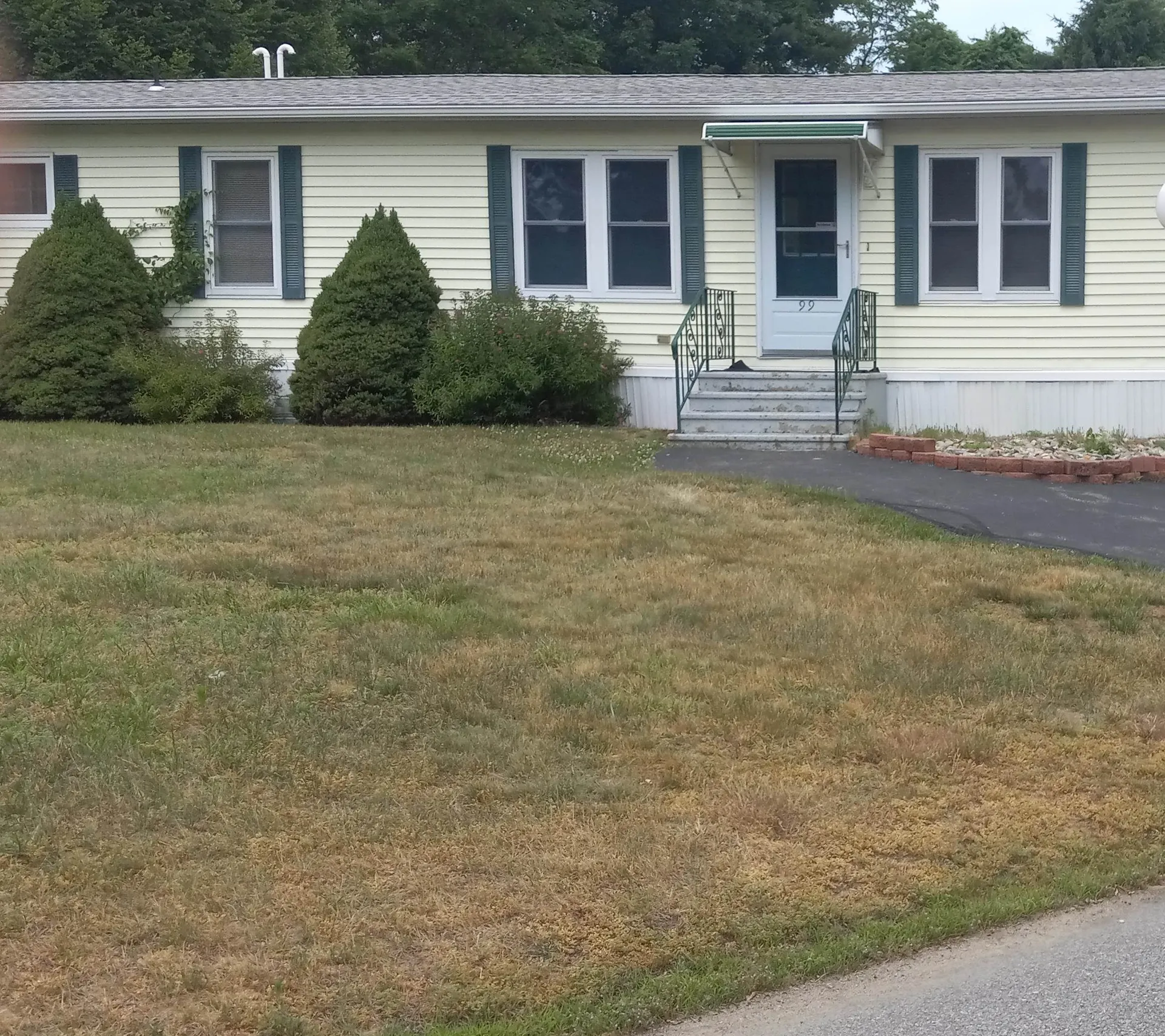 99 Lillian Avenue Seabrook NH 03874
