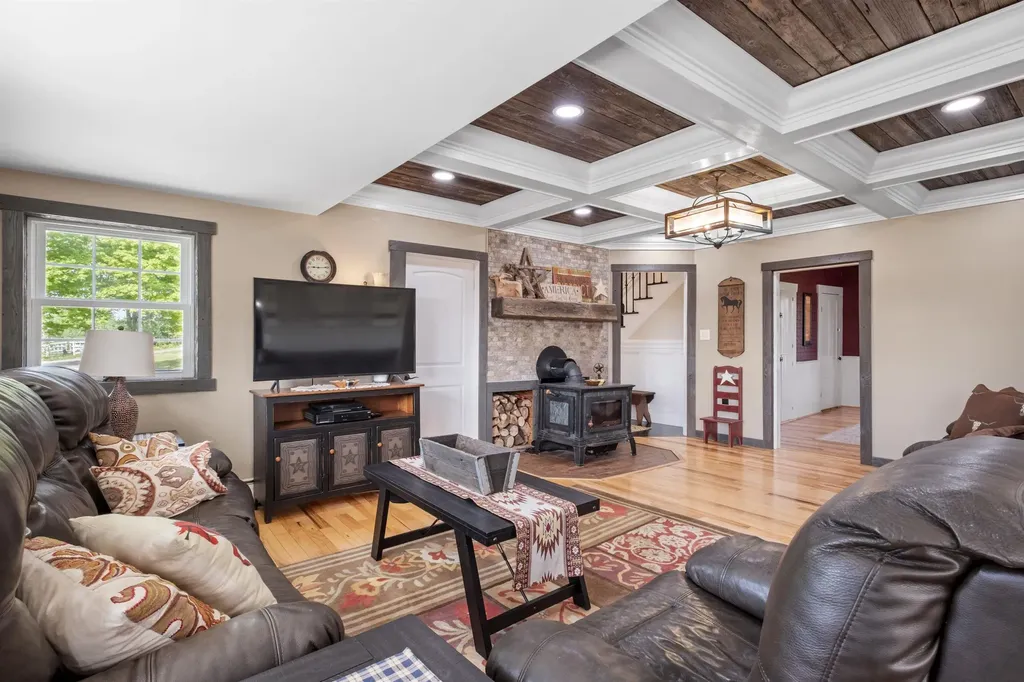 682 Kimball Road Lunenburg VT 05906
