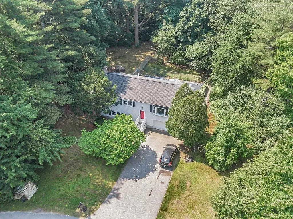 36 Meisner Road Salem NH 03079