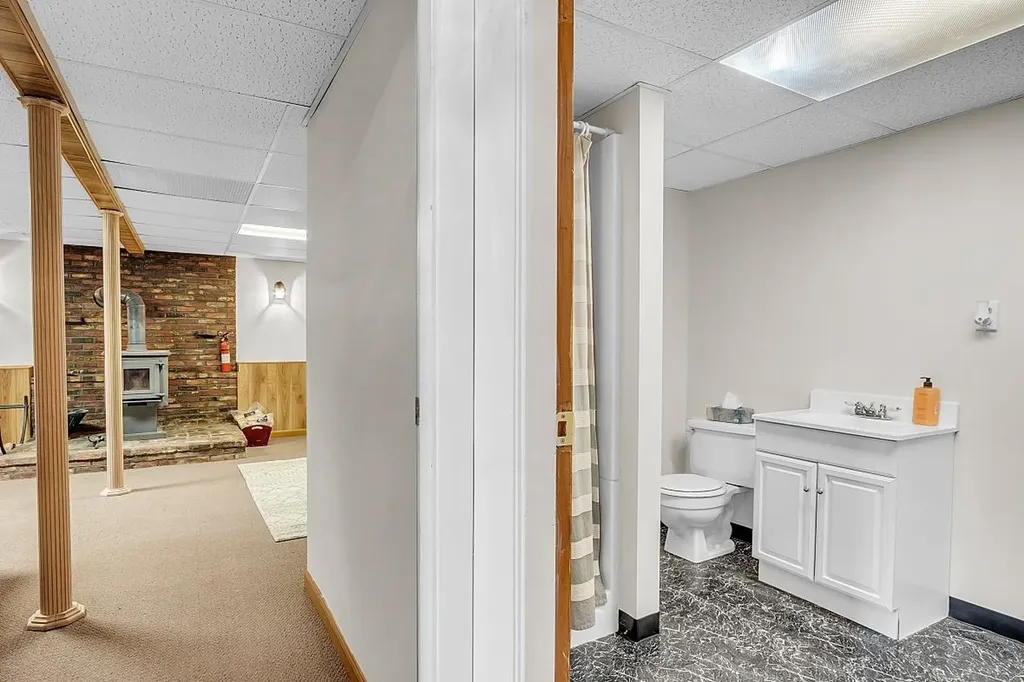 36 Meisner Road Salem NH 03079