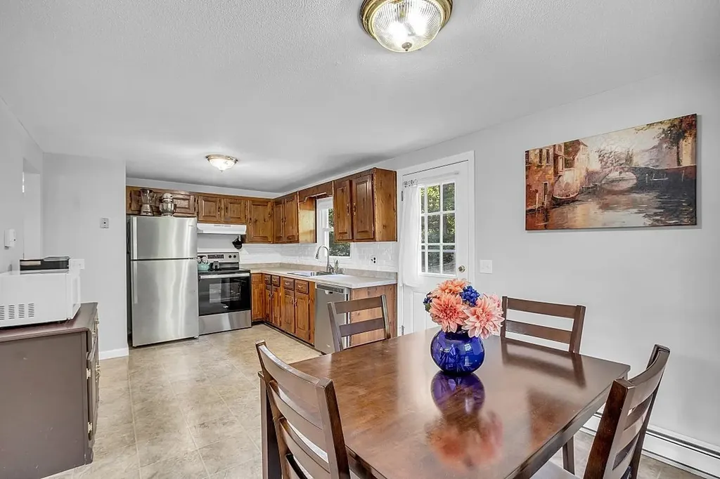 36 Meisner Road Salem NH 03079