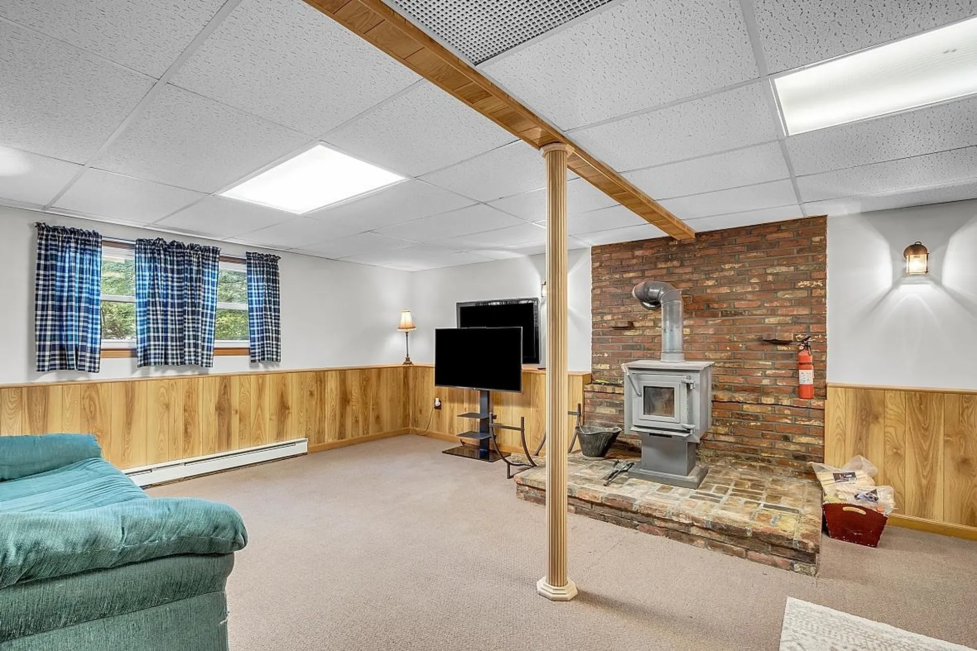 36 Meisner Road Salem NH 03079