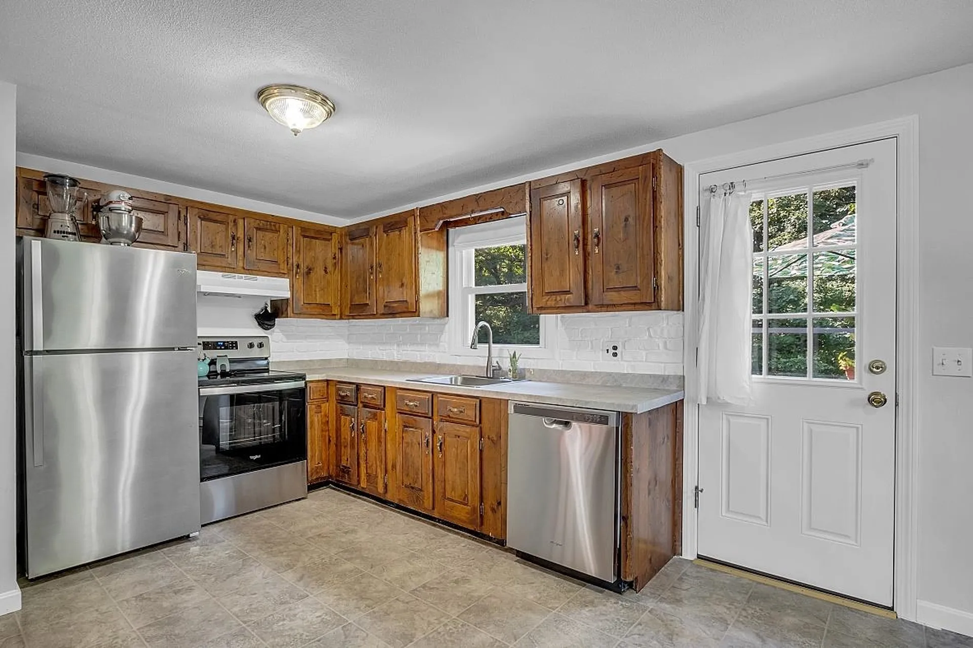 36 Meisner Road Salem NH 03079