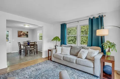 36 Meisner Road Salem NH 03079