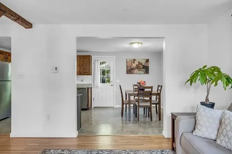 36 Meisner Road Salem NH 03079