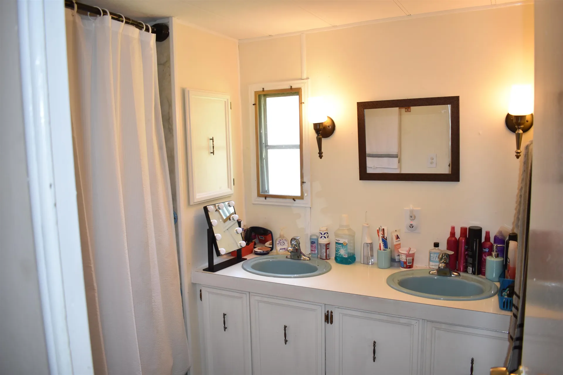 12 Cogswell Way Enfield NH 03748