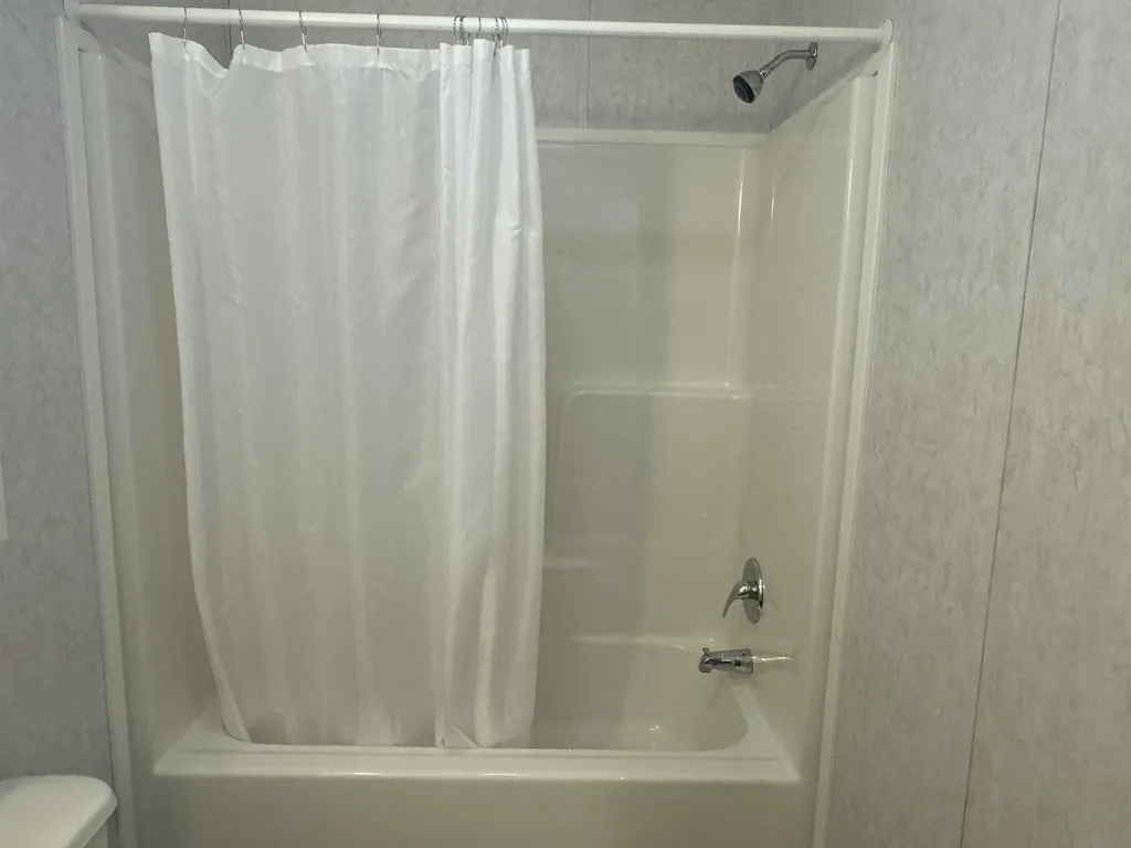 31 Linden Drive Hartford VT 05001