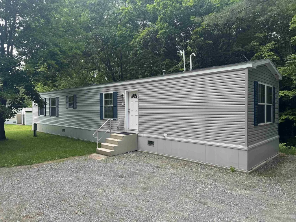 31 Linden Drive Hartford VT 05001