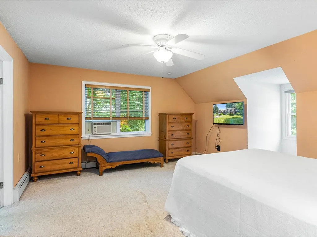 86 Summit Circle Shelburne VT 05482