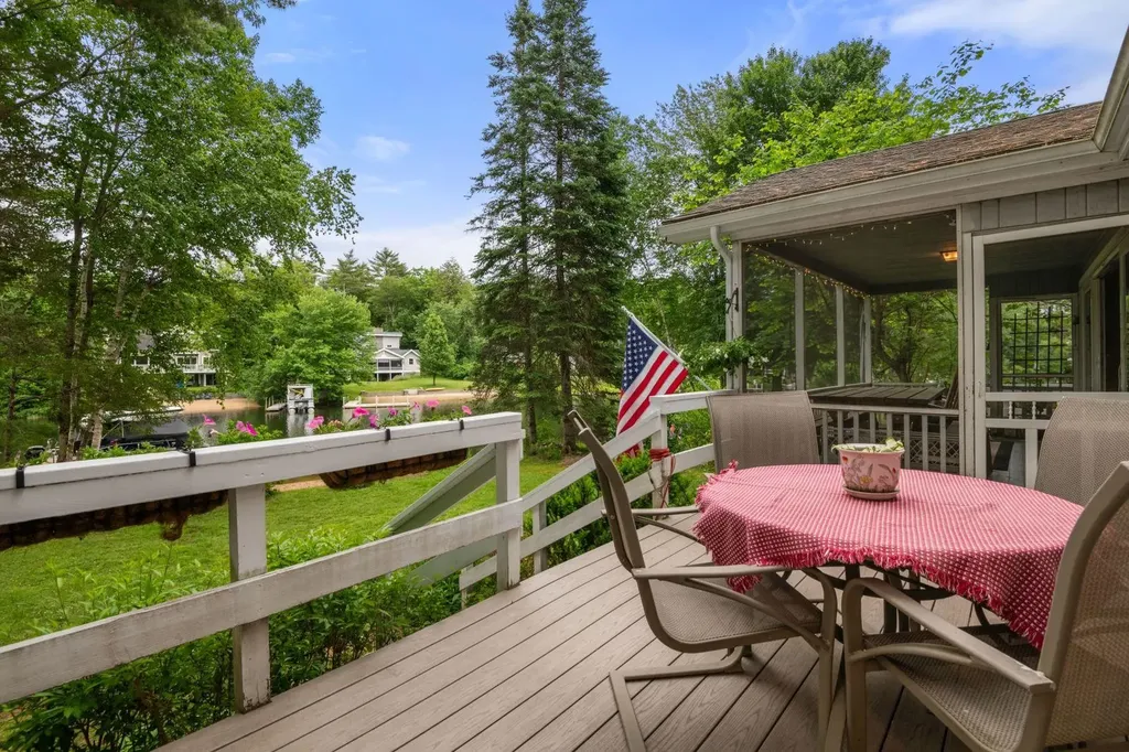 199 Hanson Drive Moultonborough NH 03254