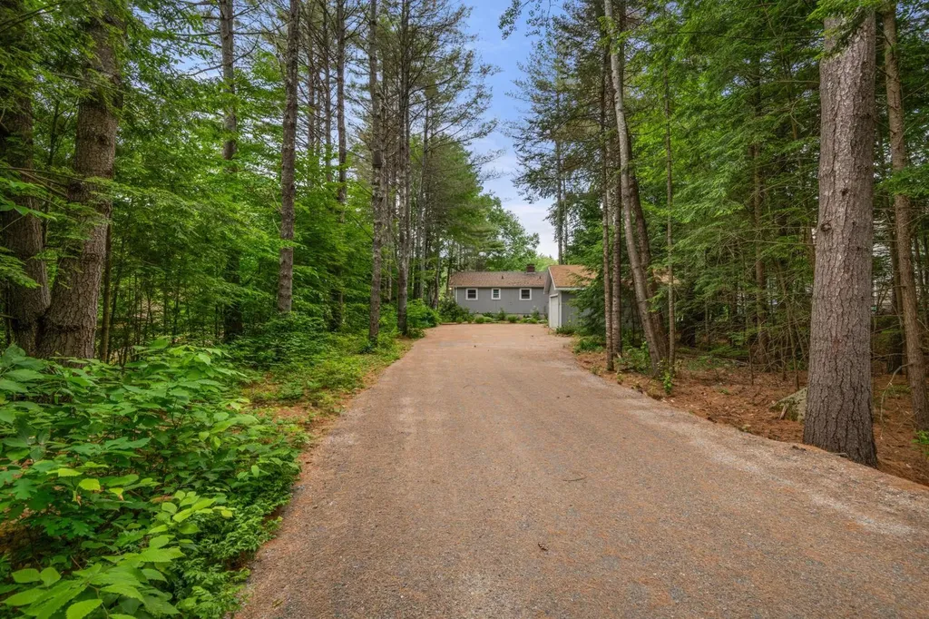 199 Hanson Drive Moultonborough NH 03254