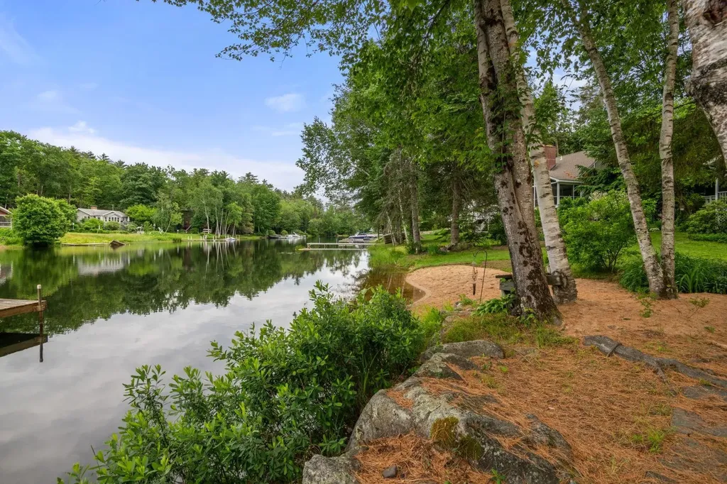 199 Hanson Drive Moultonborough NH 03254