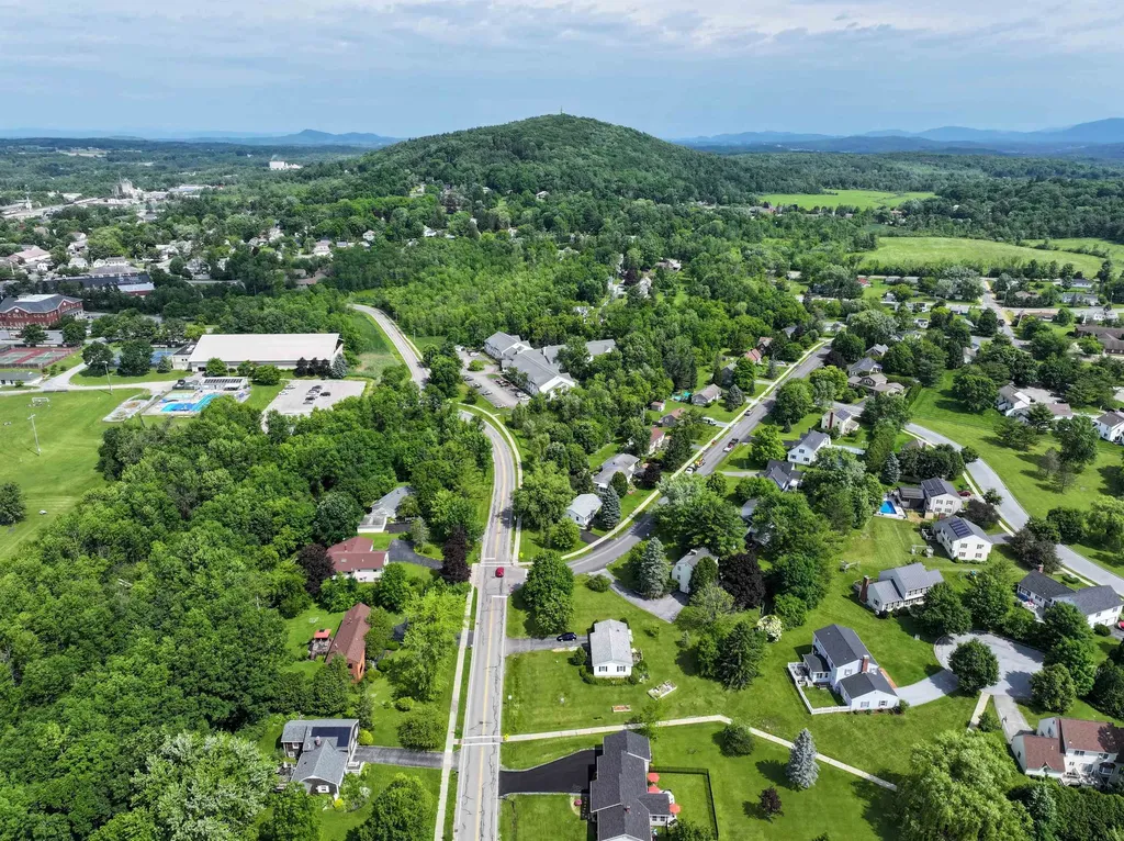 12 Overbrook Drive Middlebury VT 05753