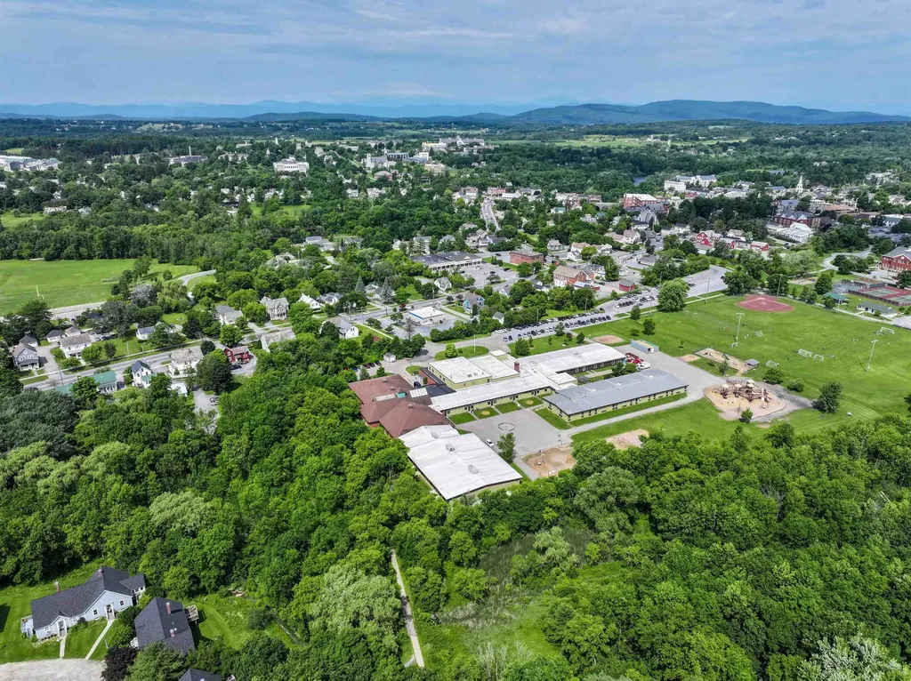 12 Overbrook Drive Middlebury VT 05753
