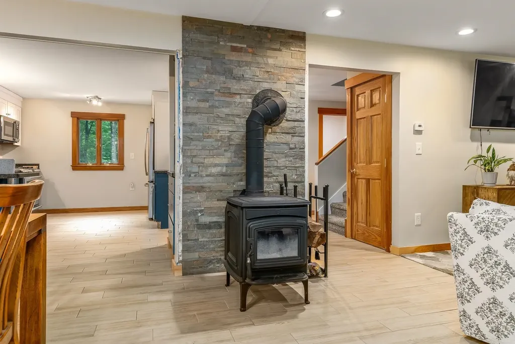 844 Second Crown Point Road Strafford NH 03884
