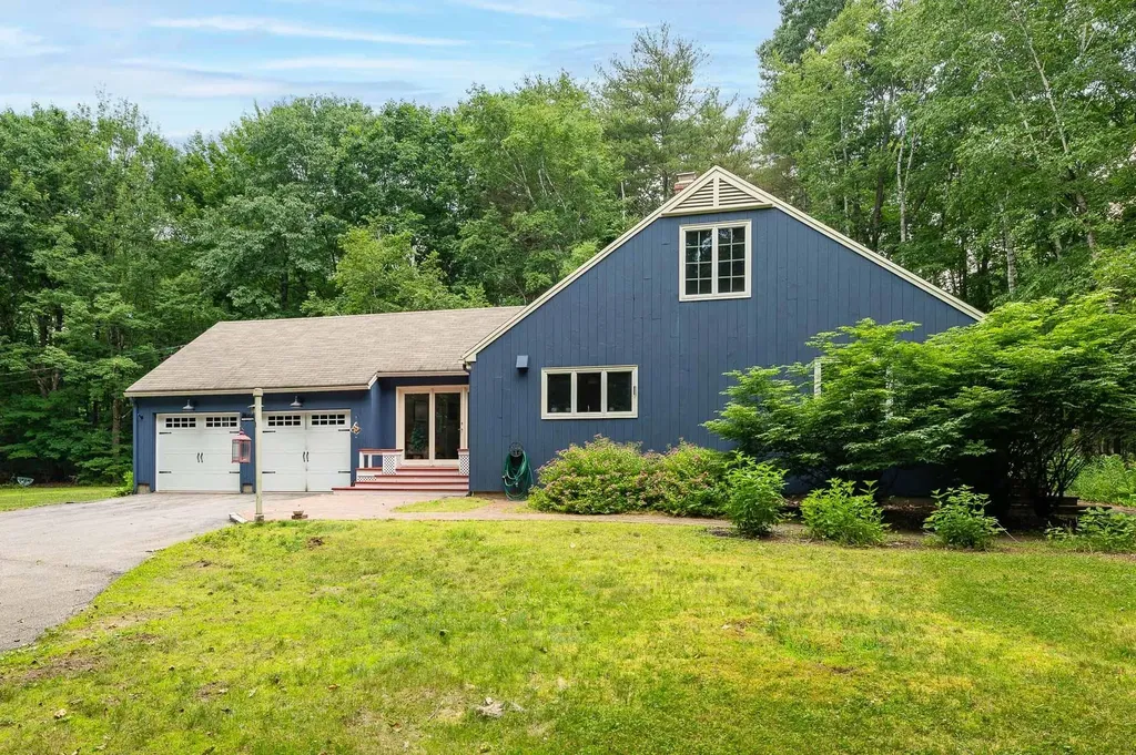 844 Second Crown Point Road Strafford NH 03884