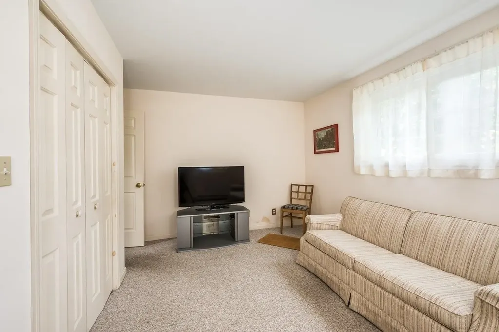 11 Long Leaf Lane Somersworth NH 03878